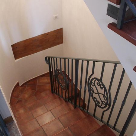 Balconi San Giorgio Bed & Breakfast วาเรนนา ภายนอก รูปภาพ