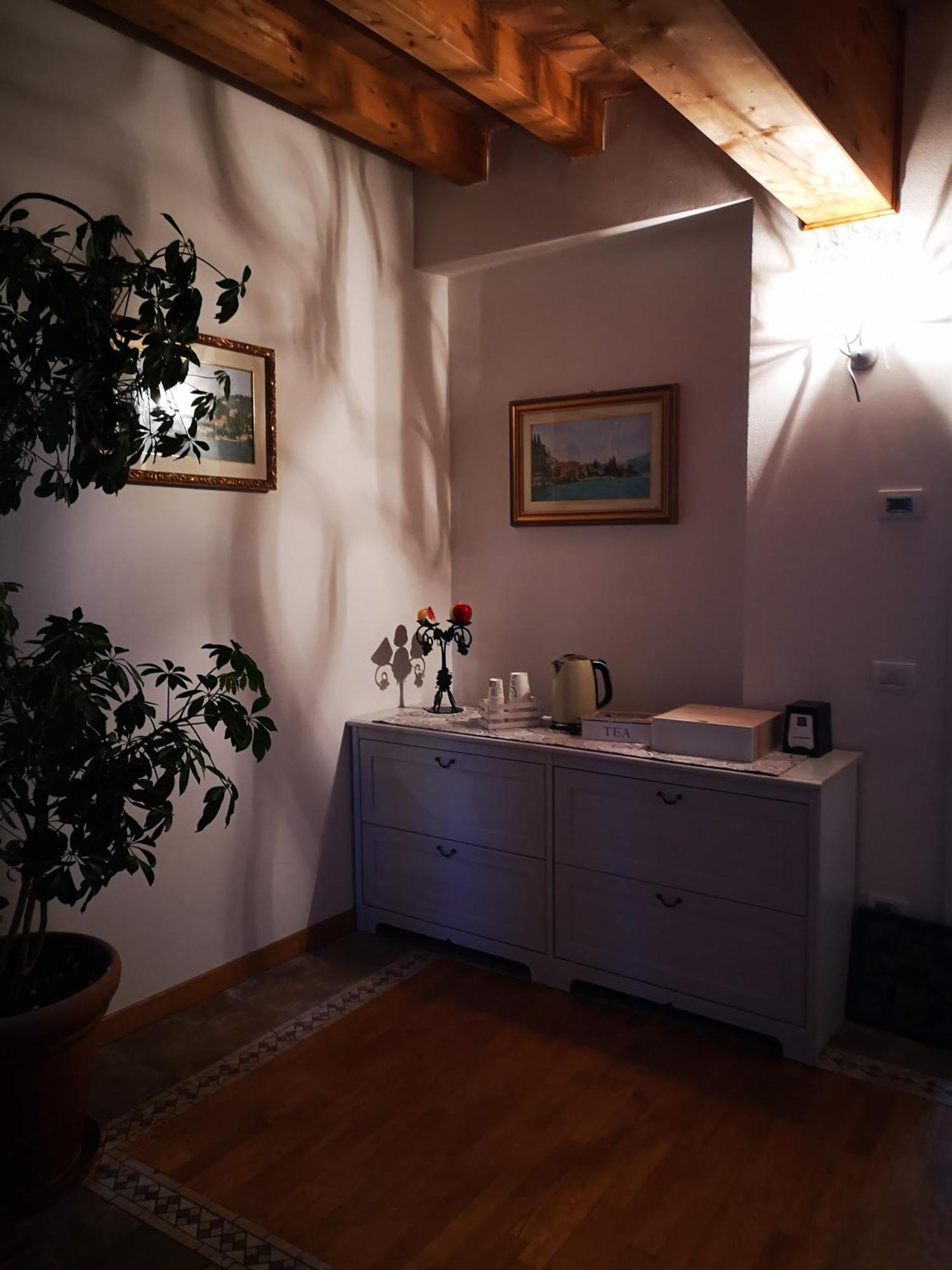 Balconi San Giorgio Bed & Breakfast วาเรนนา ภายนอก รูปภาพ