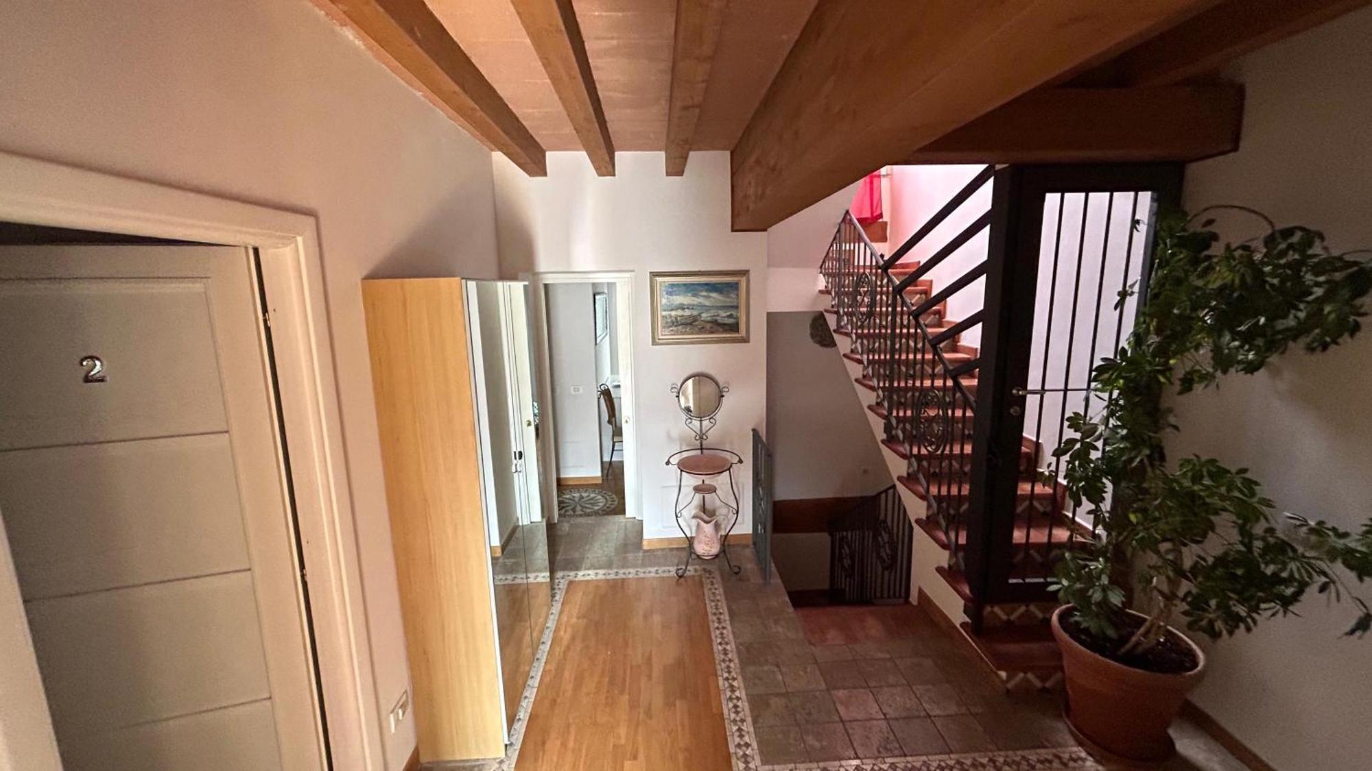 Balconi San Giorgio Bed & Breakfast วาเรนนา ภายนอก รูปภาพ